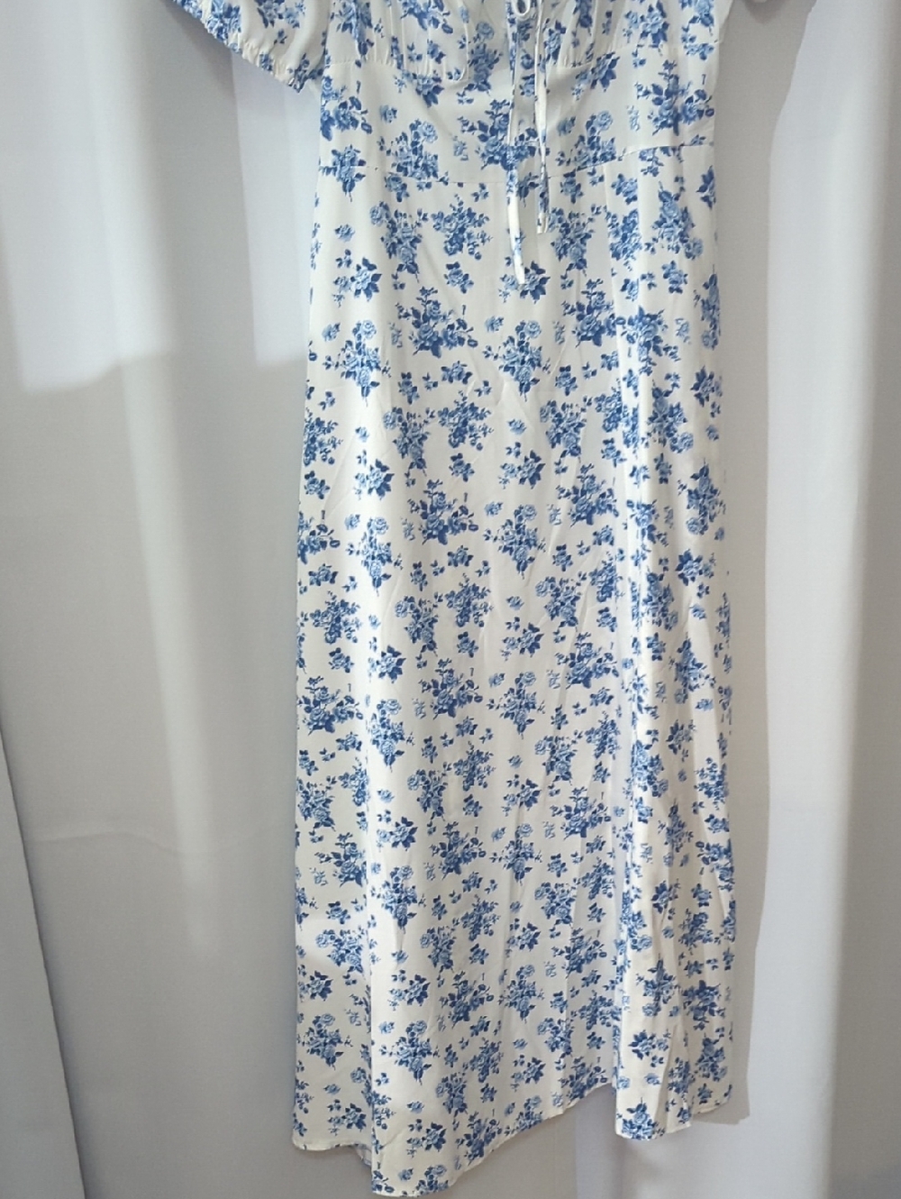 🌸 White & Blue Floral Off-Shoulder Maxi Dress 🌸Size Small | Never Worn - Picture 8 of 16
